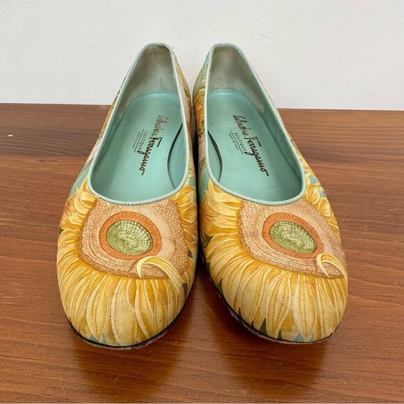 Salvatore Ferragamo Sunflower Silk Fabric Yellow Blue Flats 8.5 - Picture 3 of 12